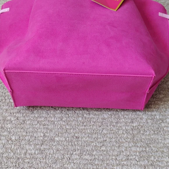 Juicy Couture tote - Picture 8 of 17